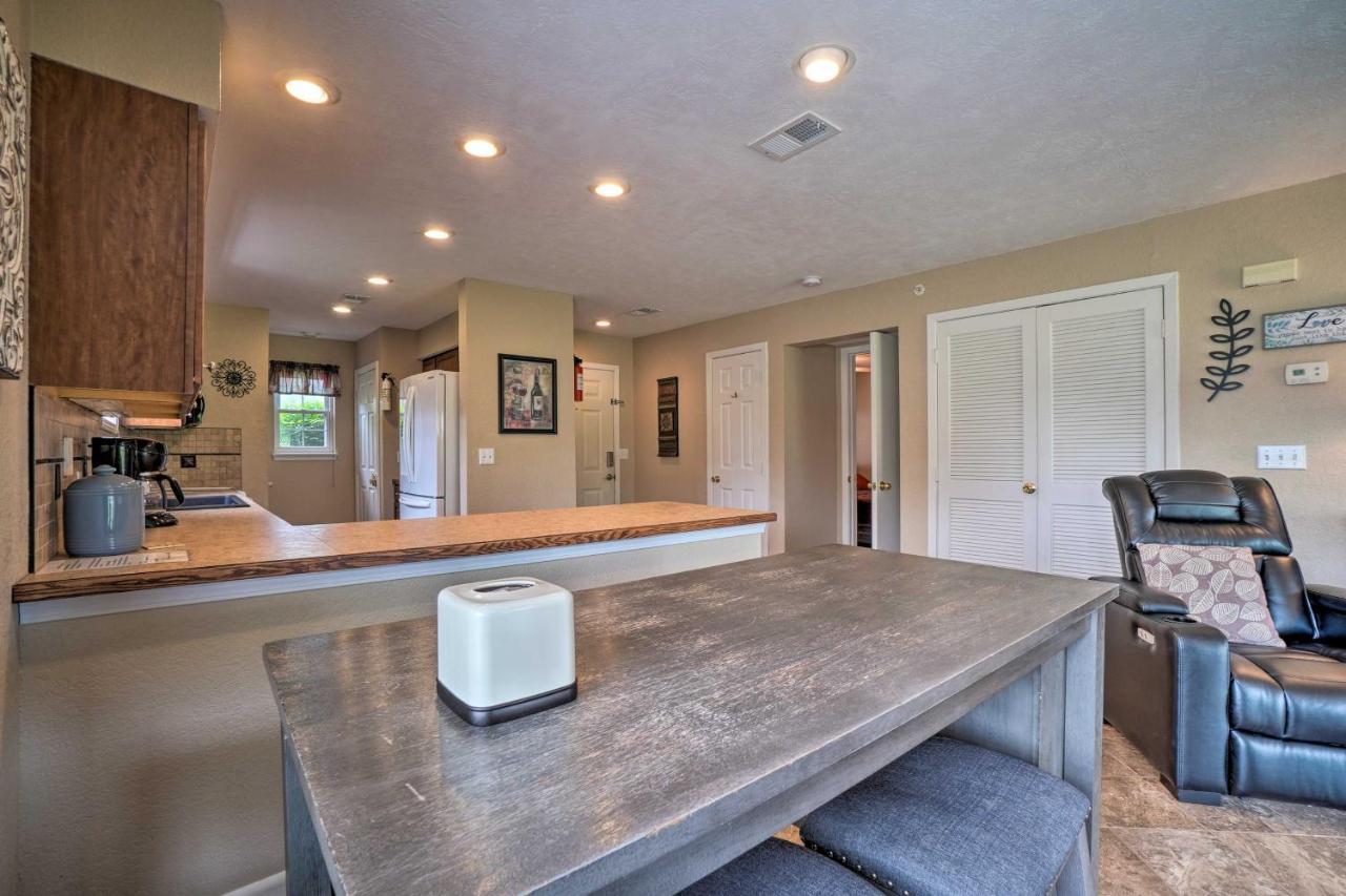 Branson Resort Condo With Scenic Patio And Pool Access エクステリア 写真